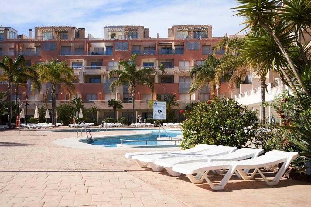 Stunning Penthouse Terrace & Pool , Free Parking Vera